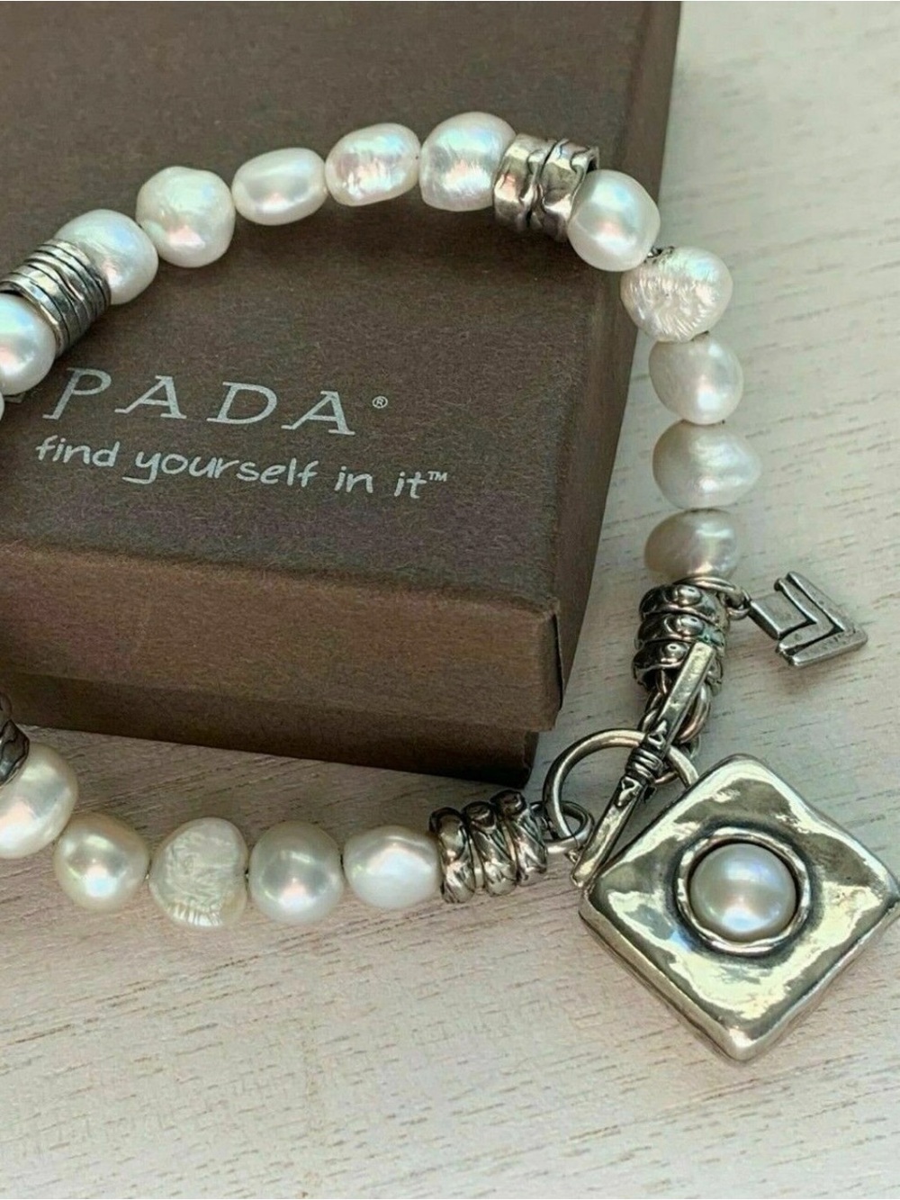 Vintage Silpada Sterling Silver Pearl Charm Toggle Clasp Bracelet B1439